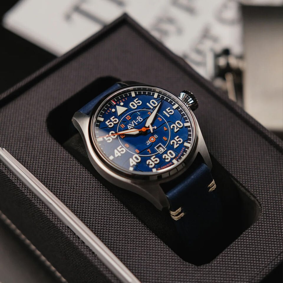 AVI-8 Hawker Hurricane Clowes AV-4097-02 Otomatik Erkek Kol Saati