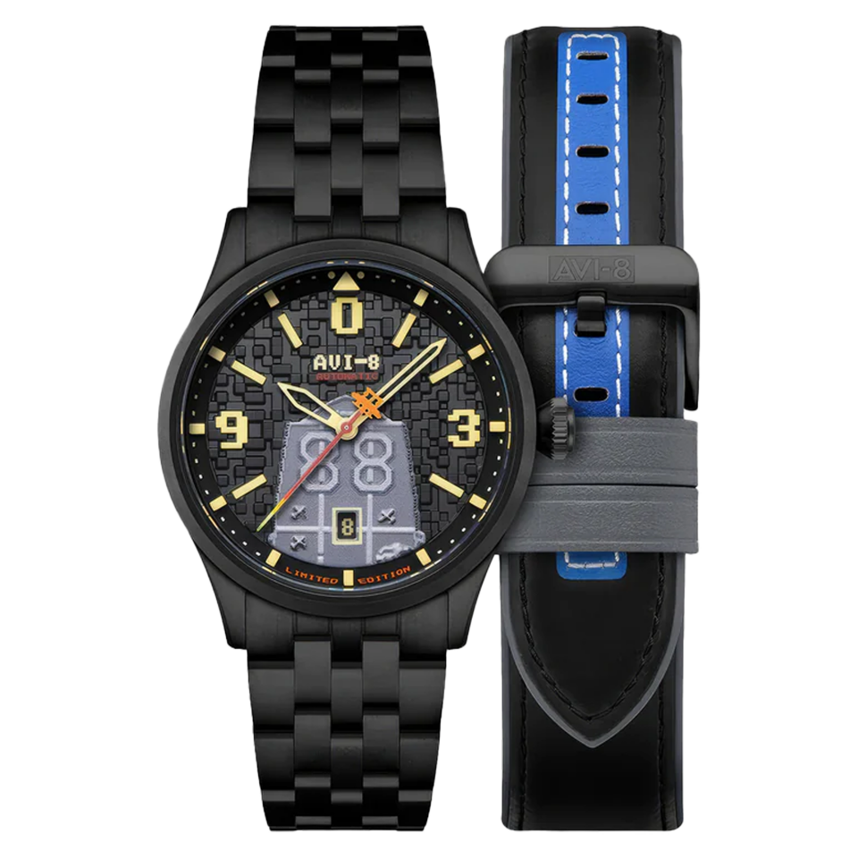 AVI-8 Flyboy AV-4121-33 Capcom 1942 Pixel Limited Edition Erkek Kol Saati
