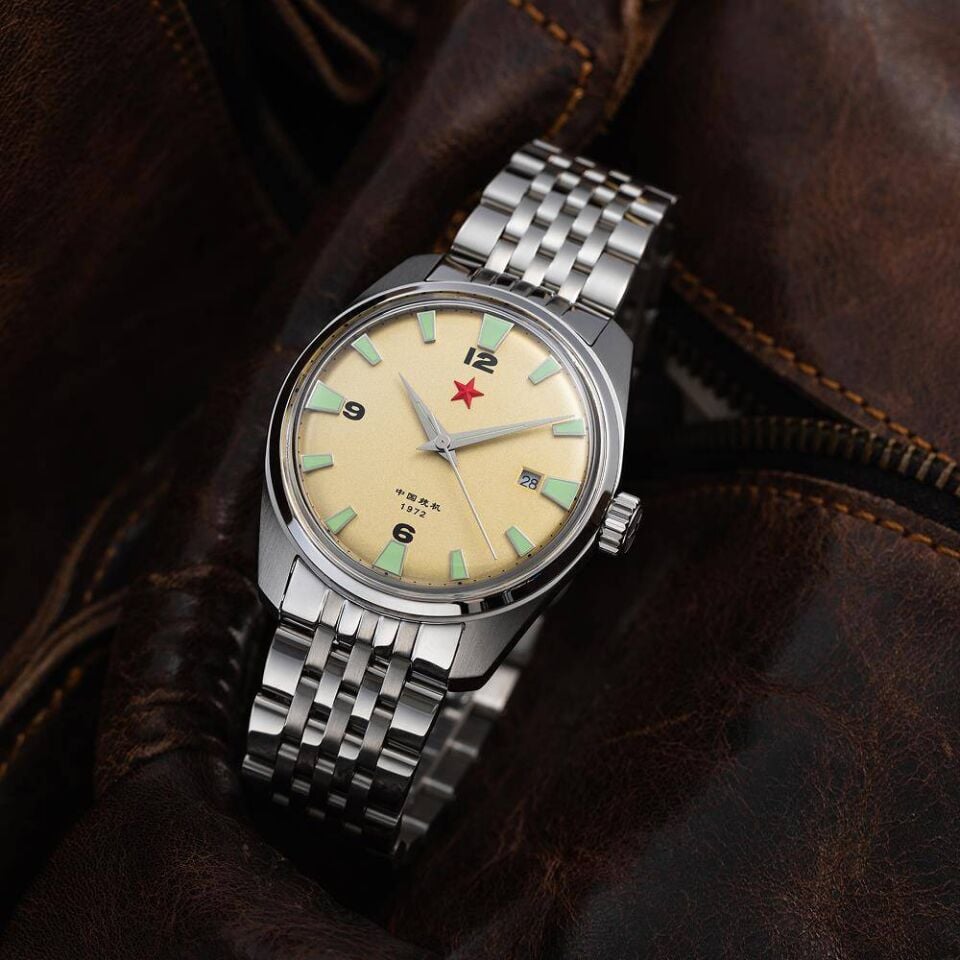 Red Star 8827G-E Kurmalı (TONJI-8215 Mekanizmalı) Erkek Kol Saati